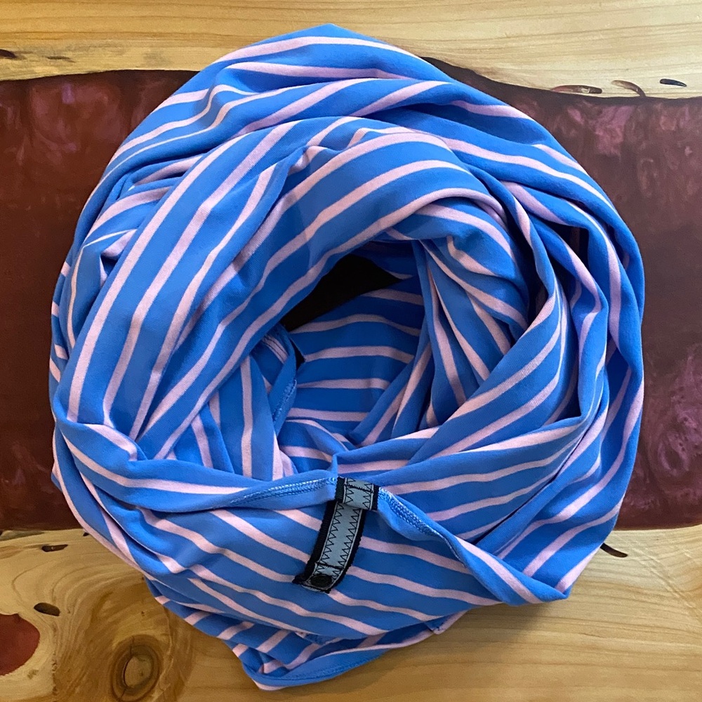 lululemon Vinyasa scarf Blue and Pink Striped